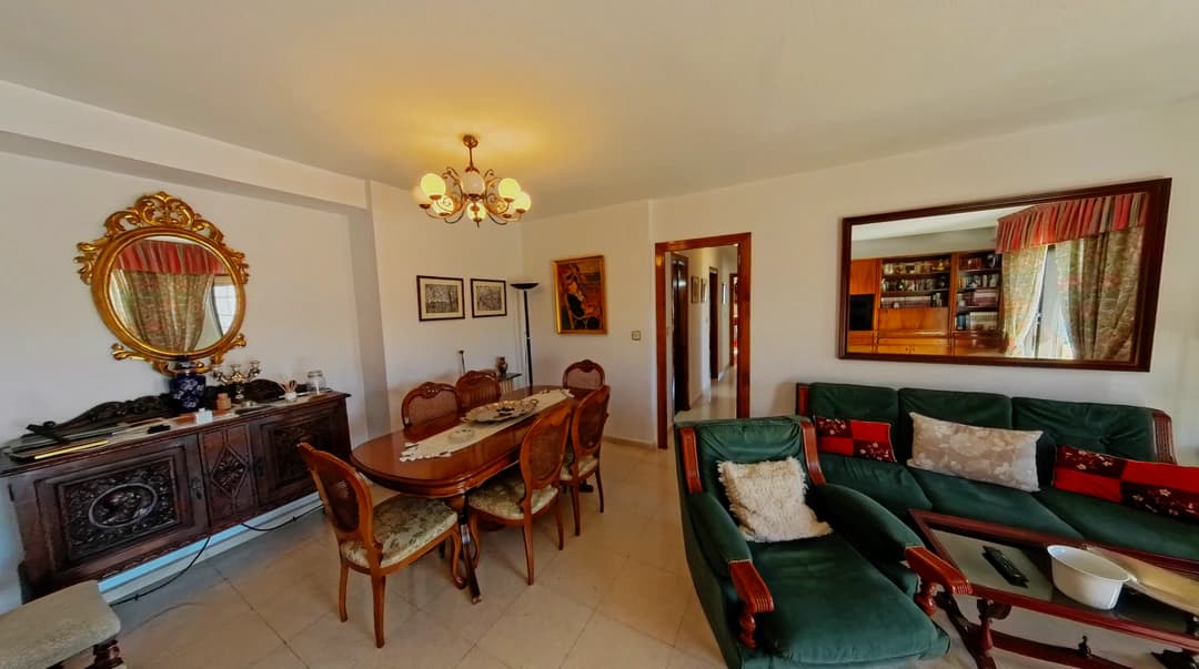 Tour inmersivo 3D de apartamento panorámico, servicios inmobiliarios de vanguardia en Andalucía